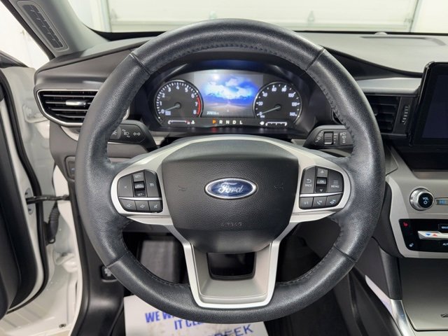Used 2023 Ford Explorer XLT w/ Equipment Group 202A image 15