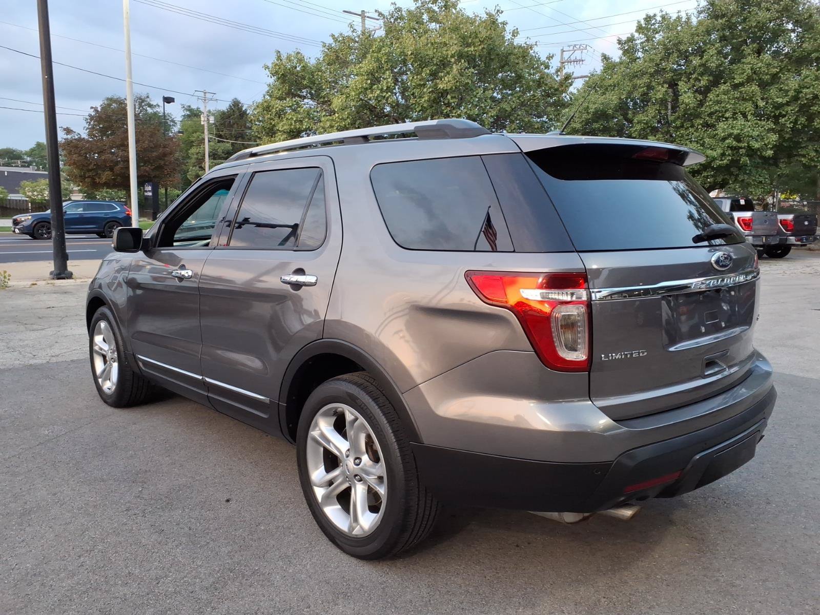 Used 2014 Ford Explorer Limited w/ Equipment Group 302A AWD/4WD image 5