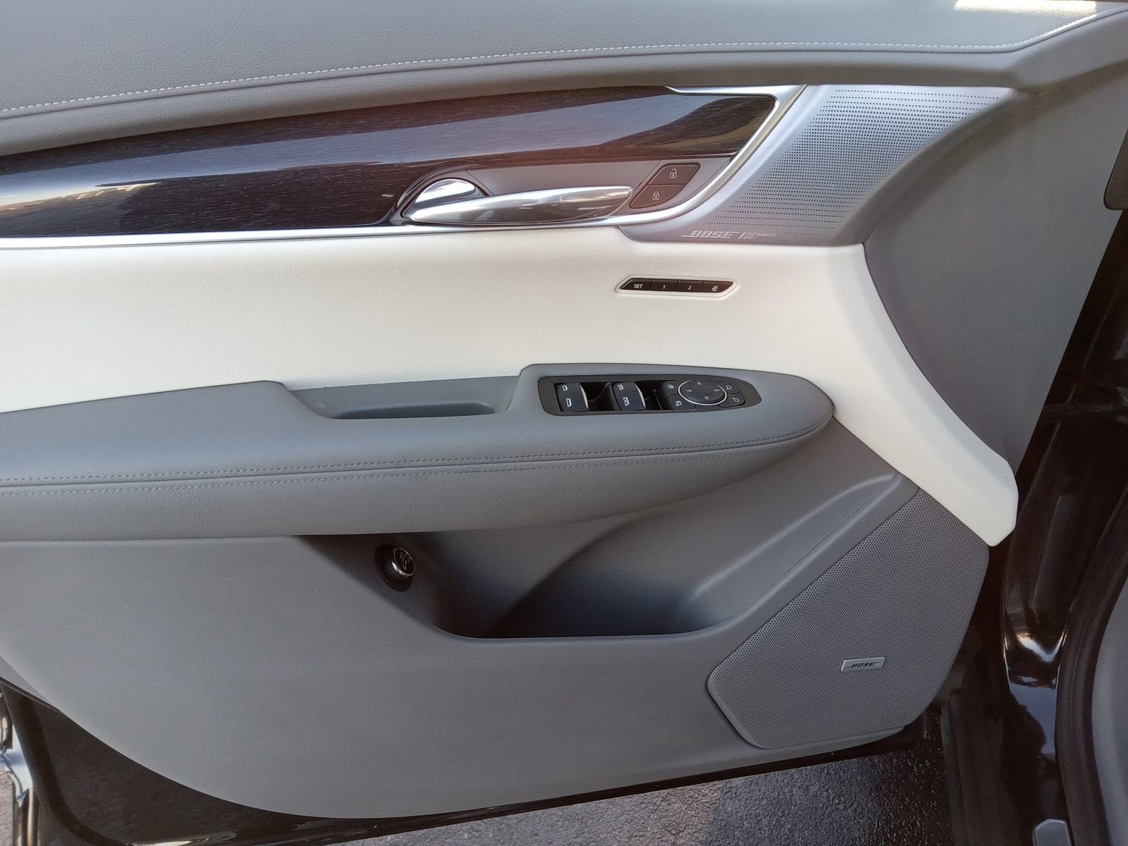 Certified 2023 Cadillac XT6 Premium Luxury w/ Technology Package image 10