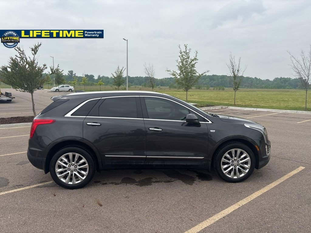 Used 2017 Cadillac XT5 Platinum w/ Driver Assist Package image 12