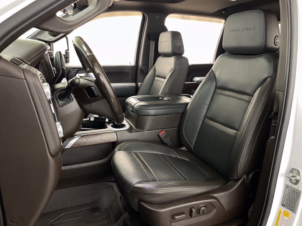 Used 2021 GMC Sierra 2500 Denali w/ Denali Ultimate Package AWD/4WD image 29