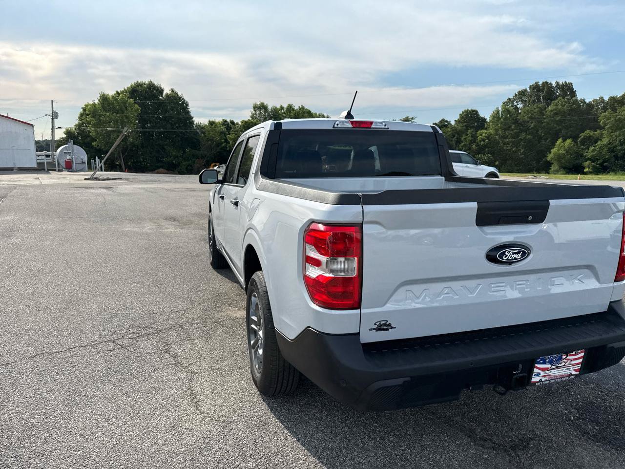 New 2026 Ford Maverick XLT w/ XLT Luxury Package FWD image 9