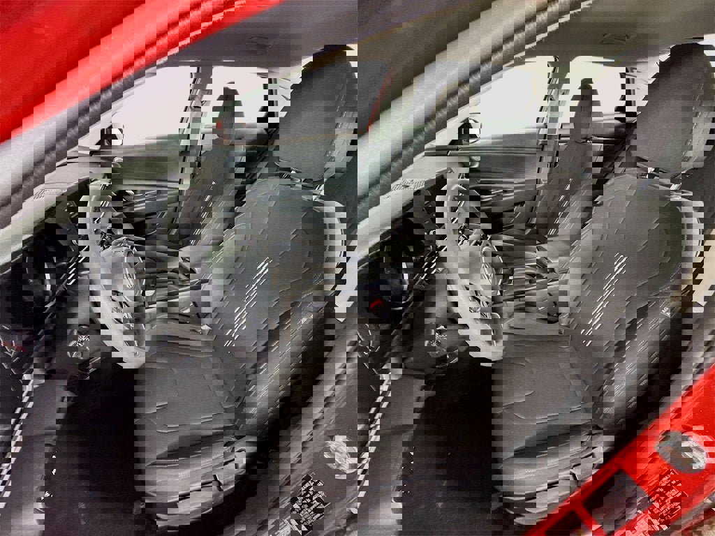 Used 2023 Hyundai Elantra SEL w/ Preferred Accessory Package image 13