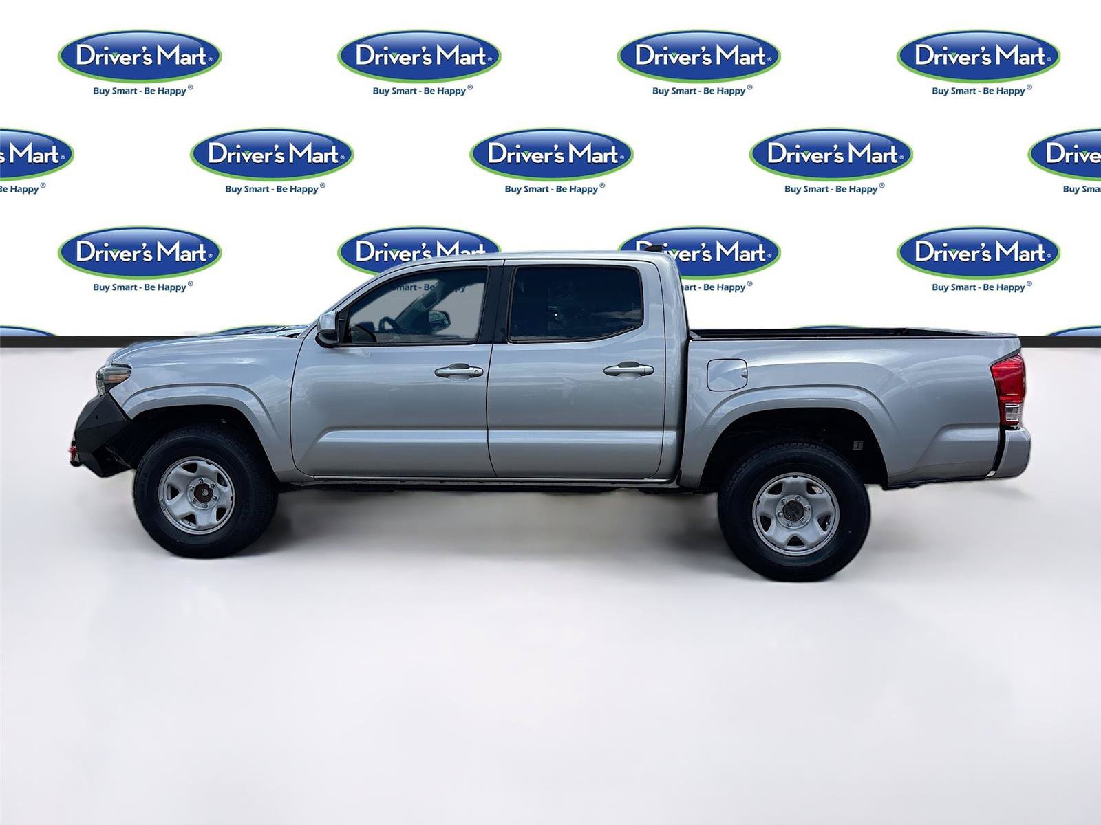 Used 2017 Toyota Tacoma SR RWD image 4