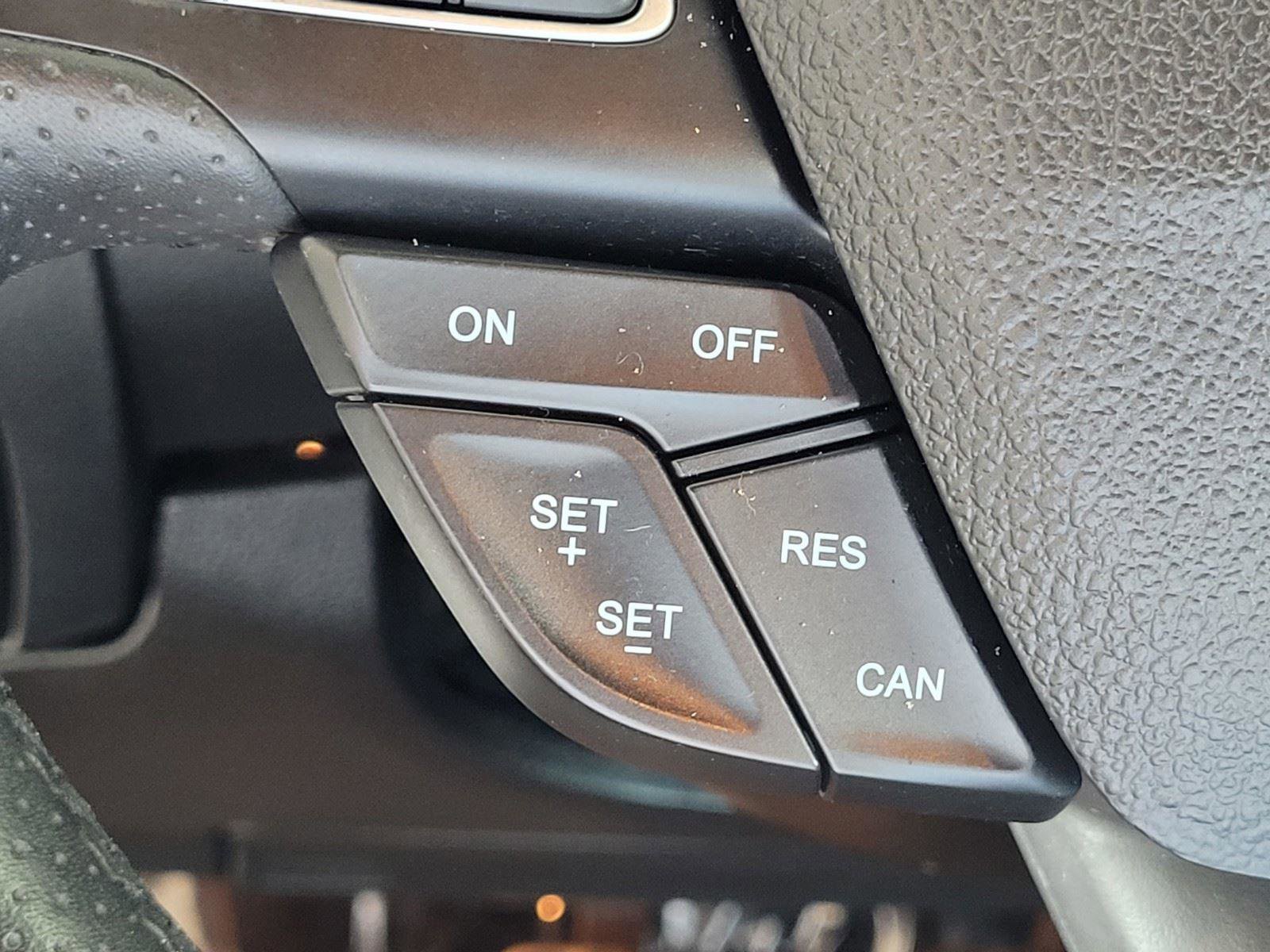 Used 2018 Ford Focus ST image 31