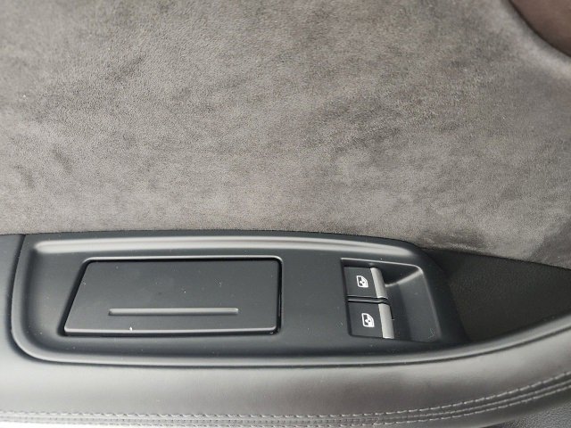 Used 2019 Audi Q8 Prestige image 35