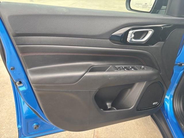 Used 2024 Jeep Compass Trailhawk w/ Sun and Sound Group image 13