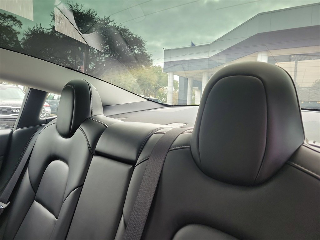 Used 2021 Tesla Model 3 Standard Range Plus image 14