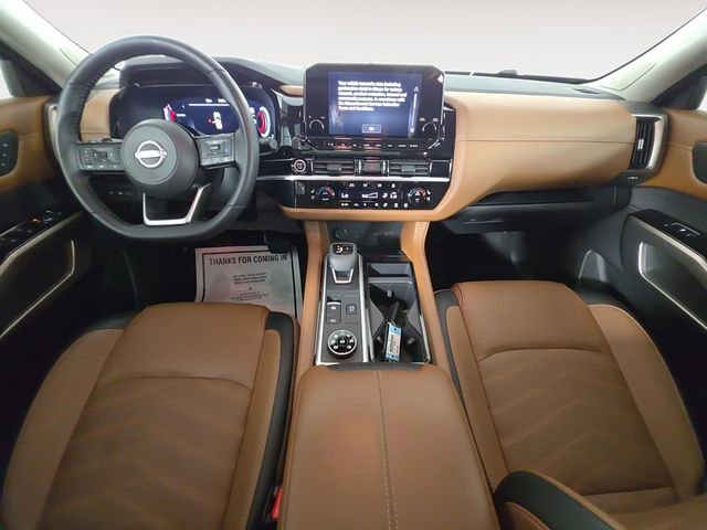 Used 2024 Nissan Pathfinder Platinum w/ Cargo Package AWD/4WD image 10