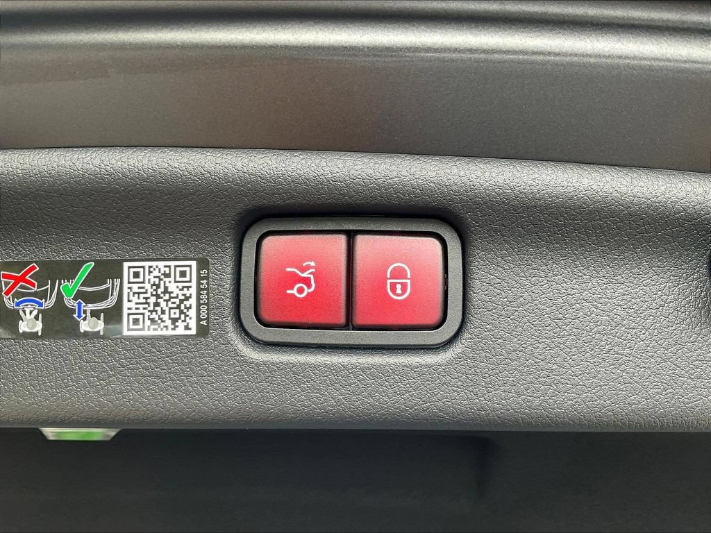 Used 2026 Mercedes-Benz C 43 AMG 4MATIC Sedan image 39