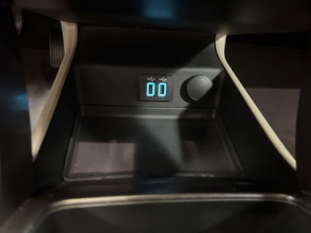 Used 2019 Ford Fusion SEL image 30
