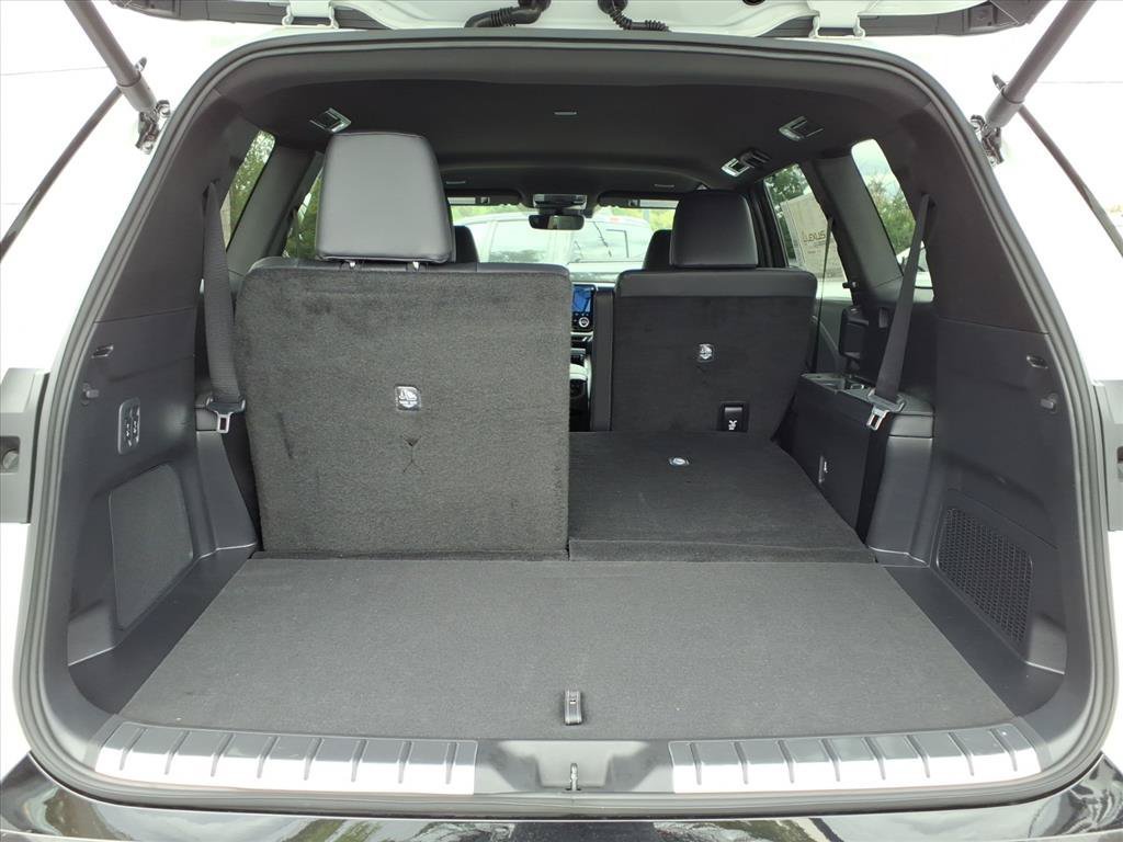 New 2026 Lexus TX 500h AWD w/ Technology Package image 34