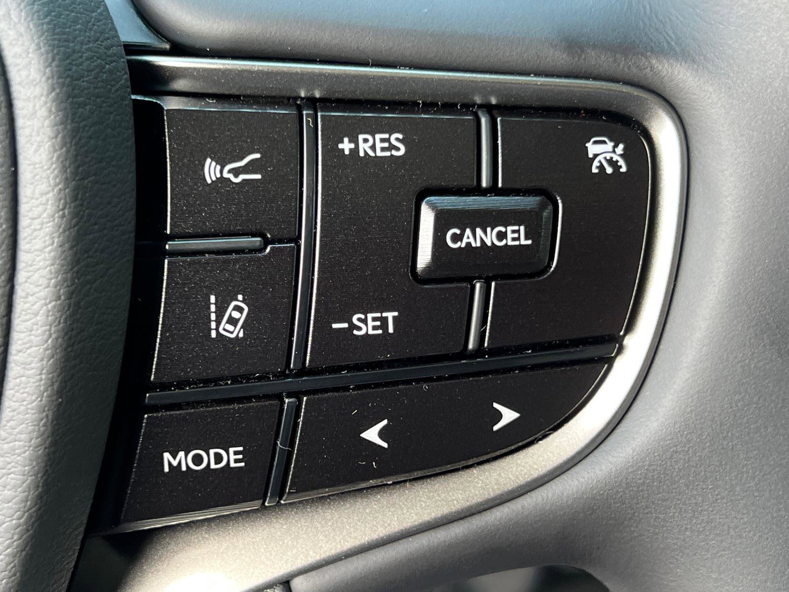 New 2025 Lexus ES 300h w/ Premium Package image 20