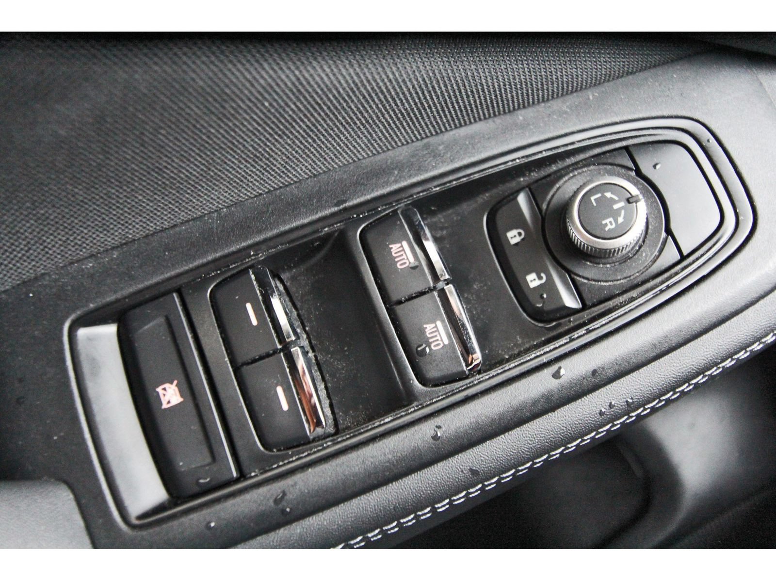 Used 2020 Subaru Forester Premium AWD/4WD image 21