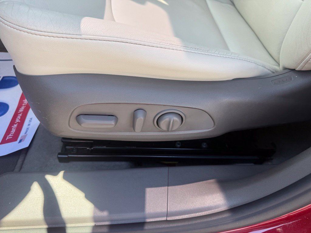 Used 2021 Chevrolet Malibu LT w/ Leather Package FWD image 18