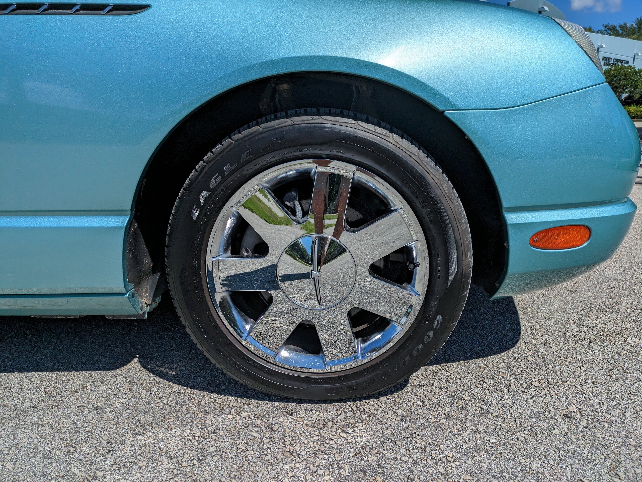 Used 2002 Ford Thunderbird RWD image 11