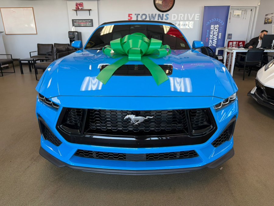 Used 2024 Ford Mustang GT Premium w/ GT Performance Package RWD image 19