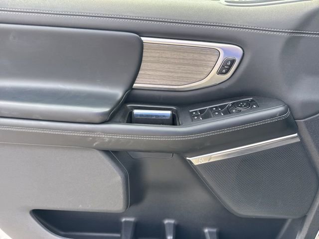 Used 2025 Ford Expedition Max Platinum AWD/4WD image 14