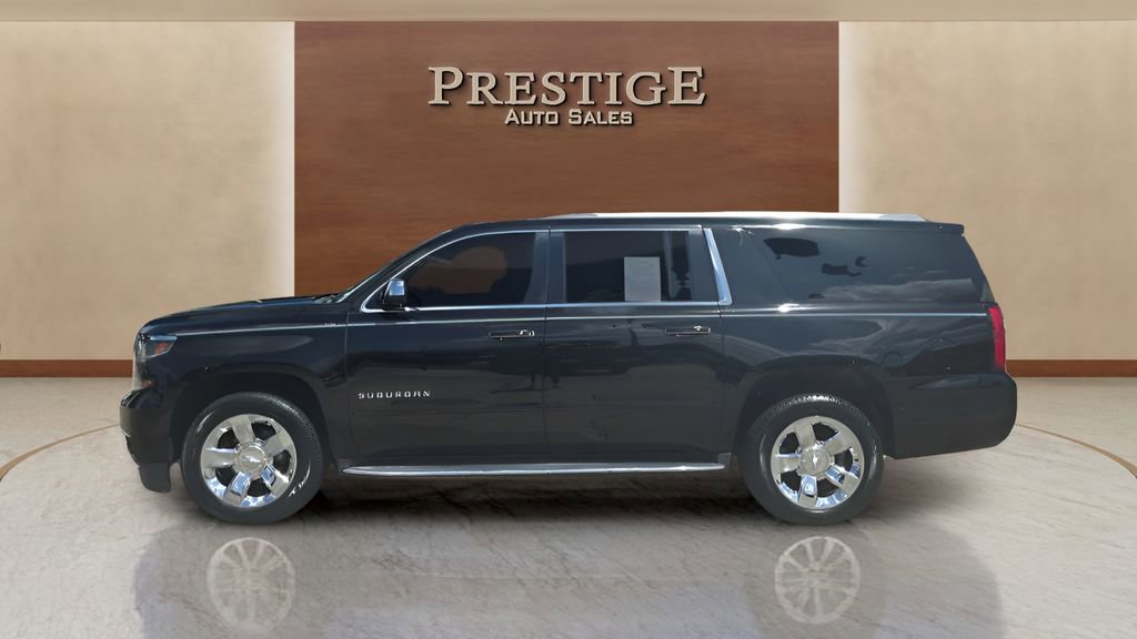 Used 2016 Chevrolet Suburban LTZ RWD image 2