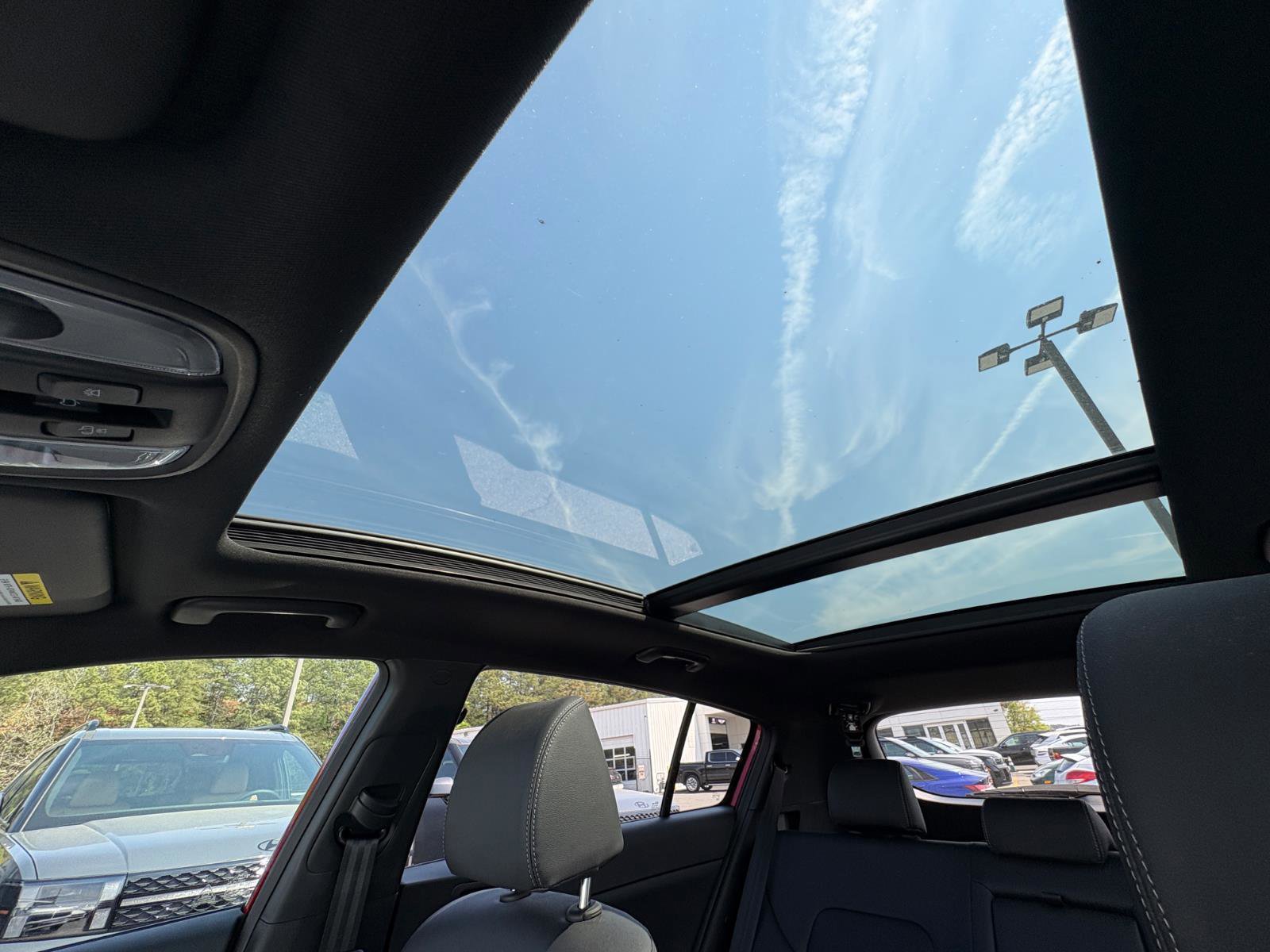 Used 2021 Kia Sportage S w/ S FWD Premium Package image 32