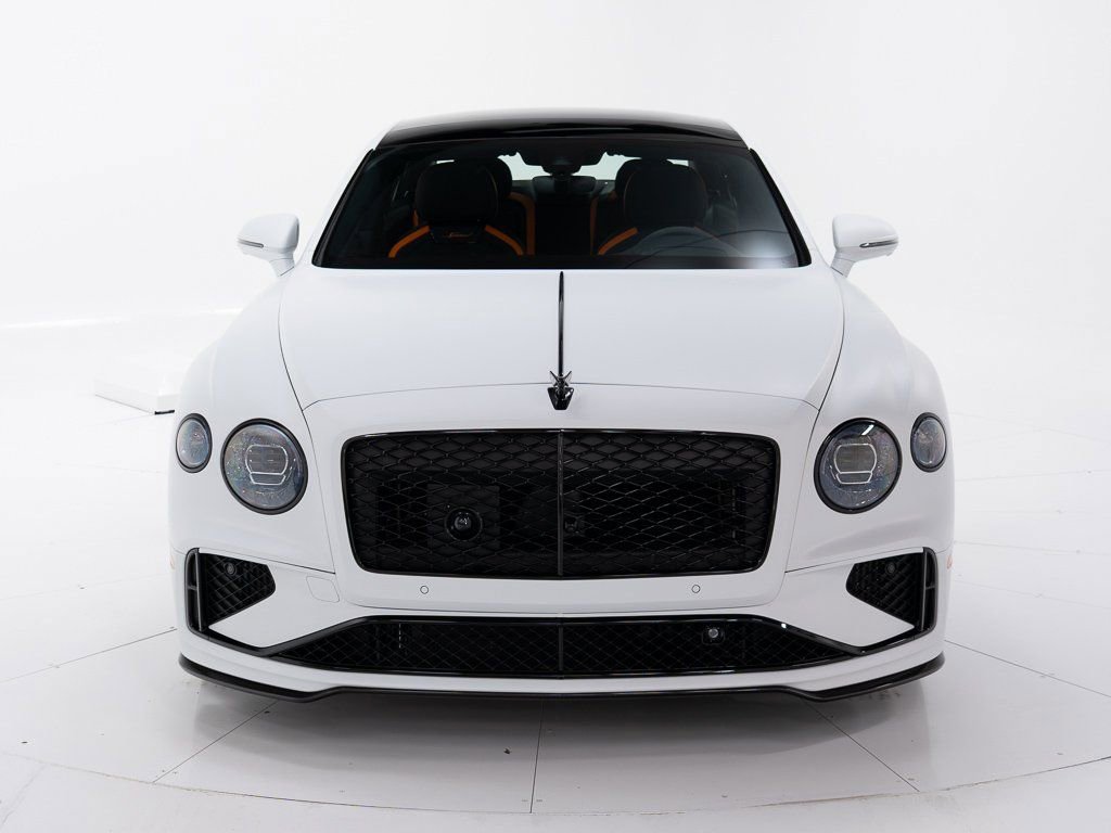 Used 2025 Bentley Flying Spur Plug-In Hybrid image 8