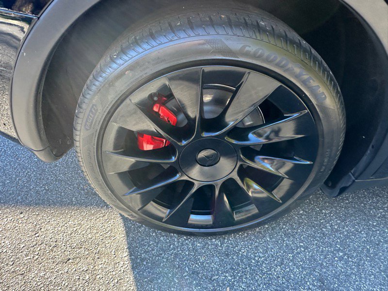 Used 2023 Tesla Model Y Long Range image 13