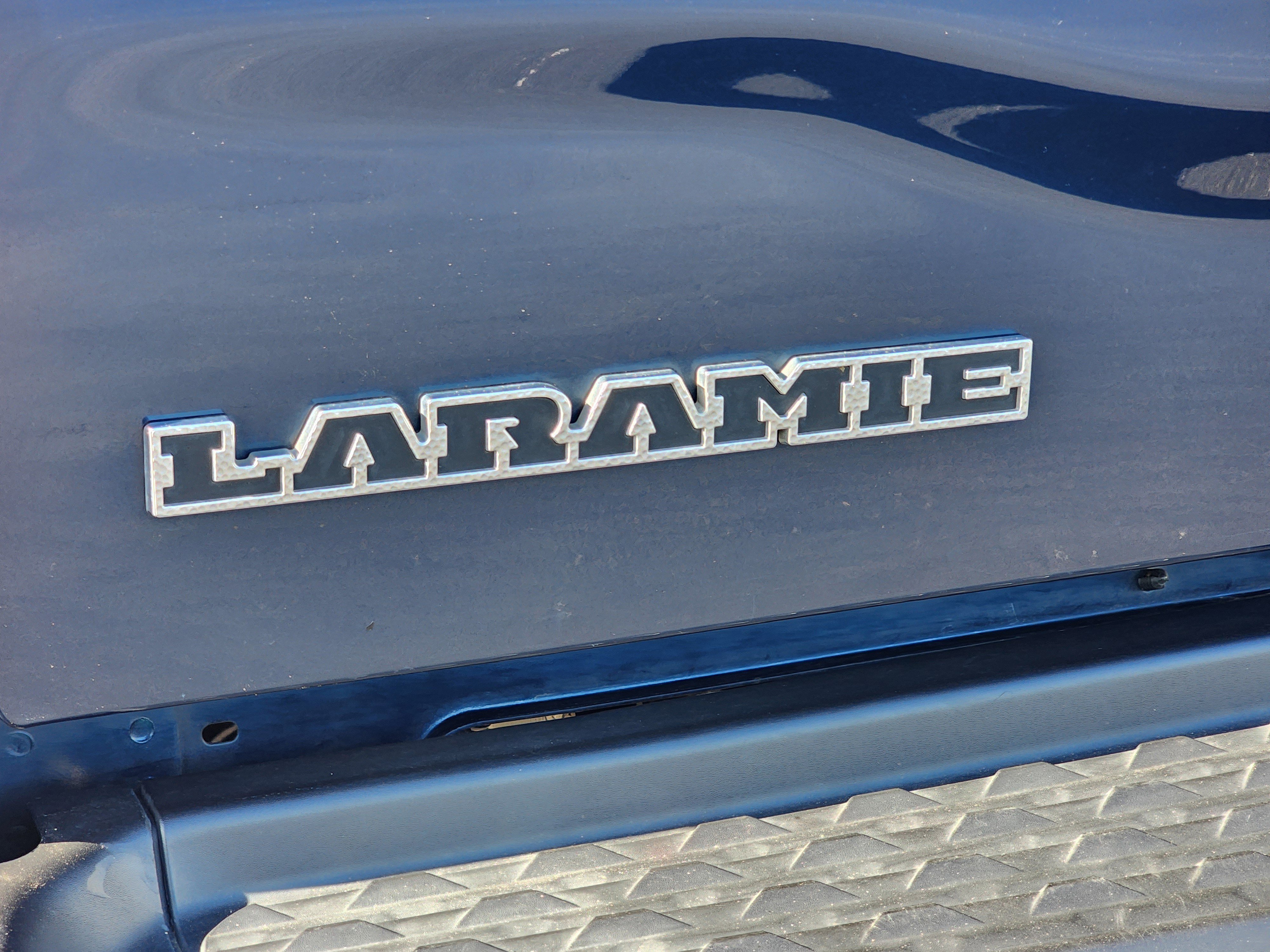 Used 2022 RAM 2500 Laramie w/ Body Color Bumper Group image 13