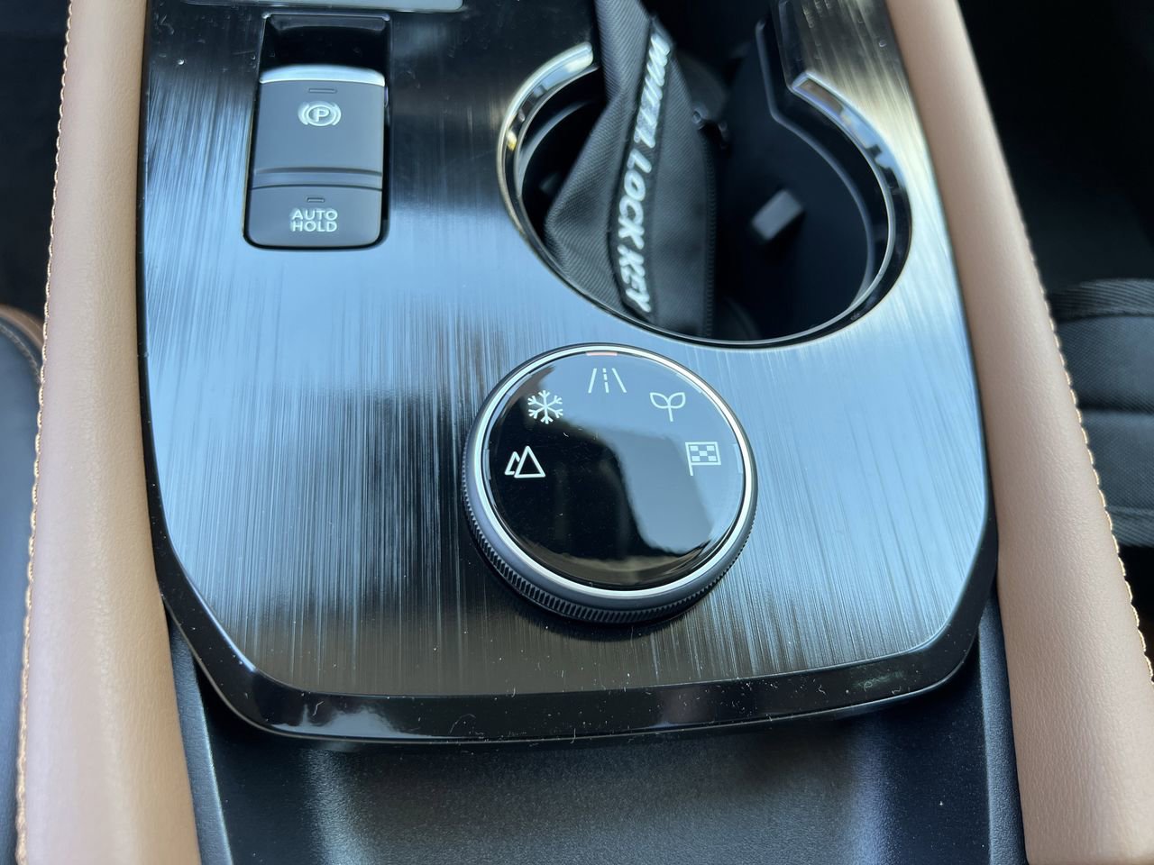 New 2026 Nissan Rogue Platinum AWD/4WD image 10