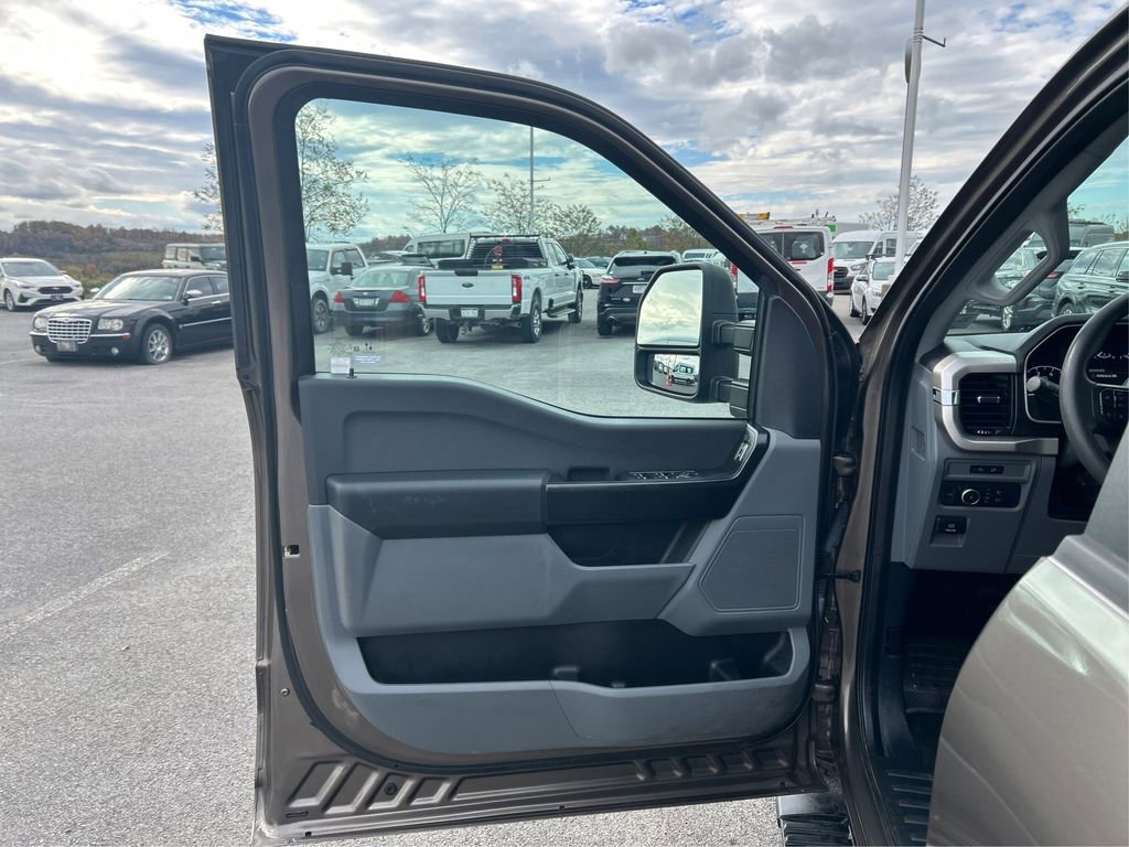 Used 2021 Ford F150 XL w/ Trailer Tow Package image 25