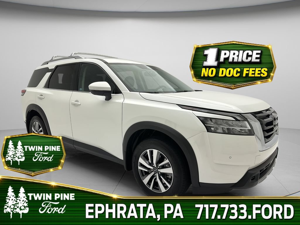 Used 2024 Nissan Pathfinder SL