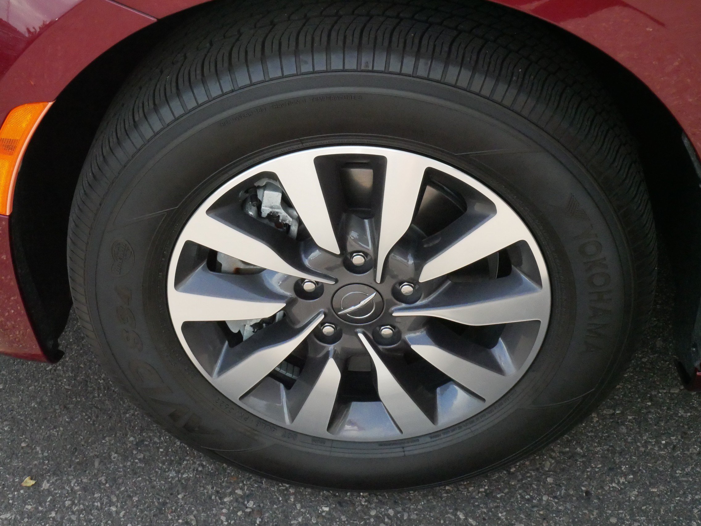 Used 2023 Chrysler Pacifica Touring-L FWD image 15