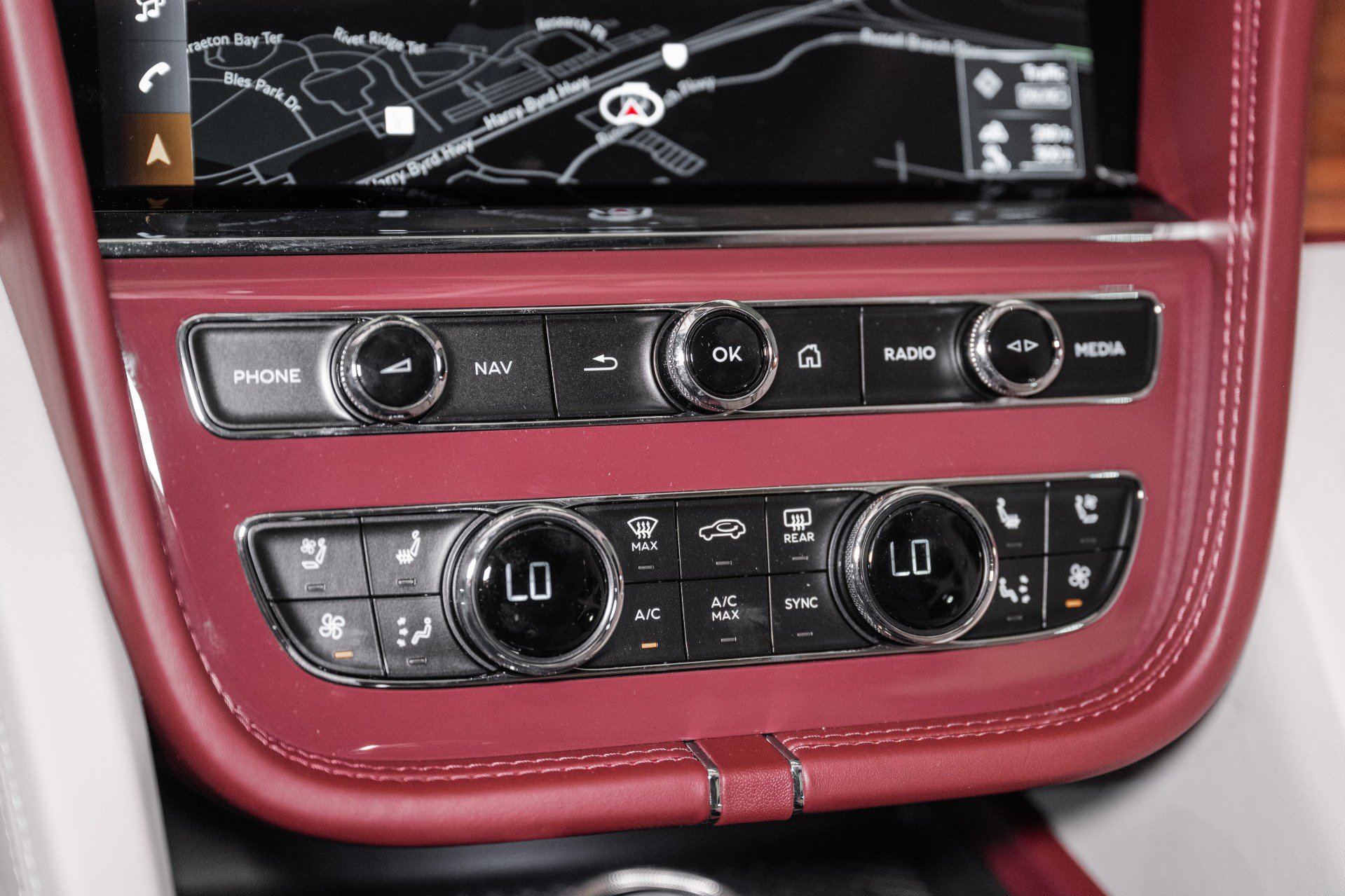 New 2025 Bentley Bentayga image 41