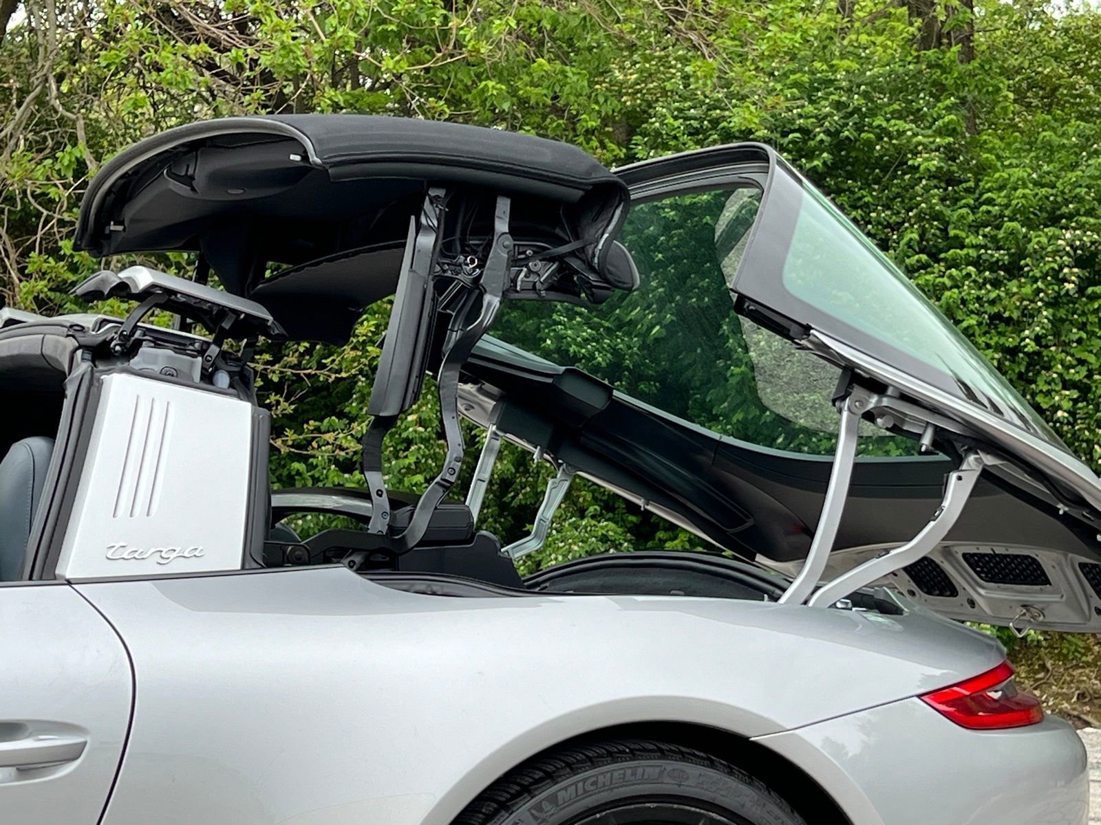 Certified 2017 Porsche 911 Targa 4S AWD/4WD image 13