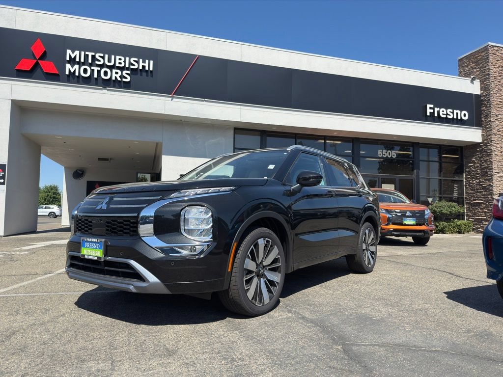 New 2026 Mitsubishi Outlander SEL