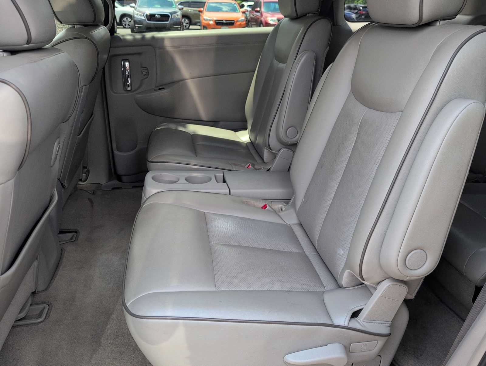 Used 2015 Nissan Quest SL FWD image 19