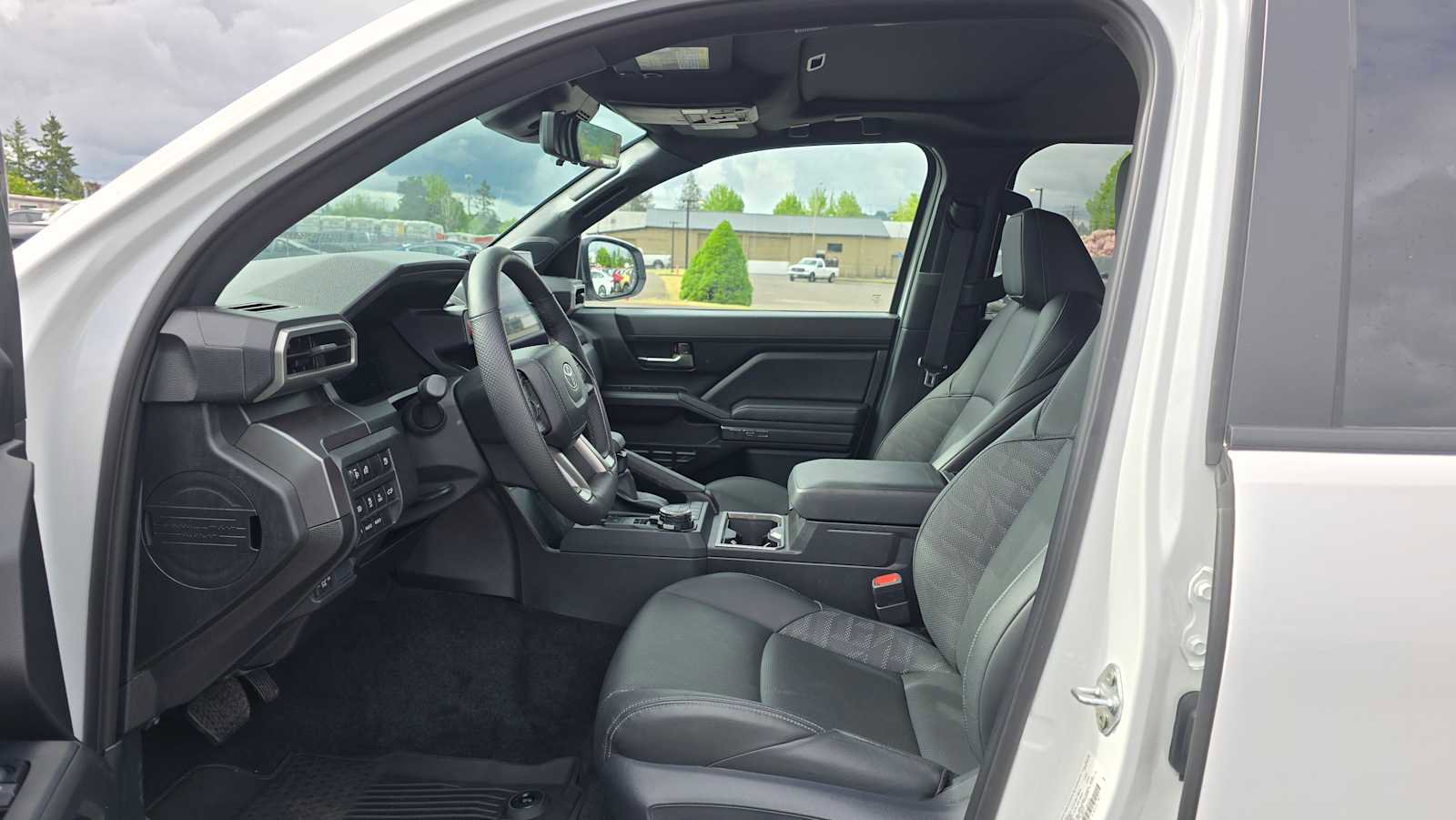 Used 2025 Toyota Tacoma TRD Off-Road w/ TRD Off Road Premium Package AWD/4WD image 21