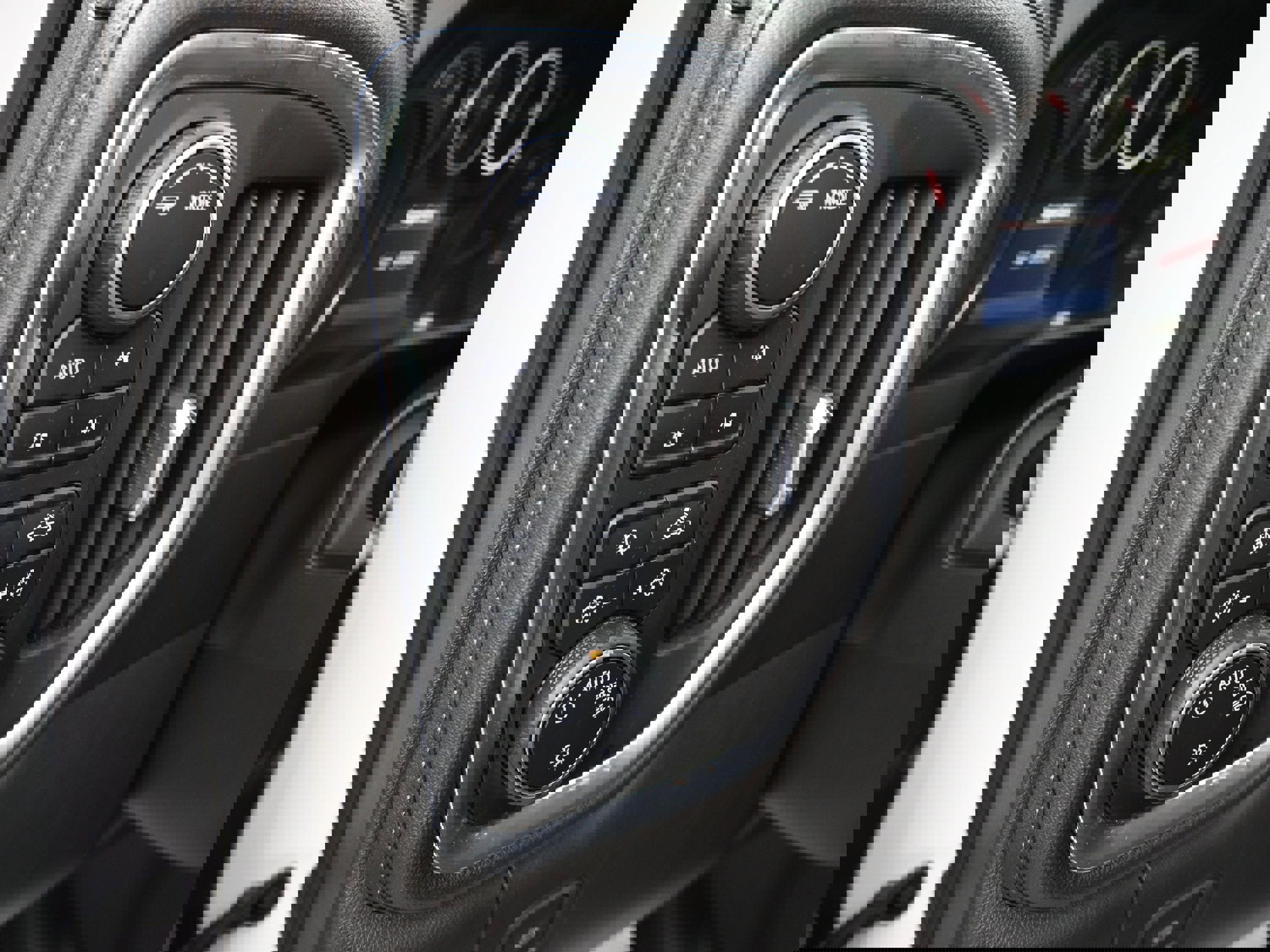 Used 2021 Chevrolet Silverado 1500 LT Trail Boss w/ Bed Protection Package image 25