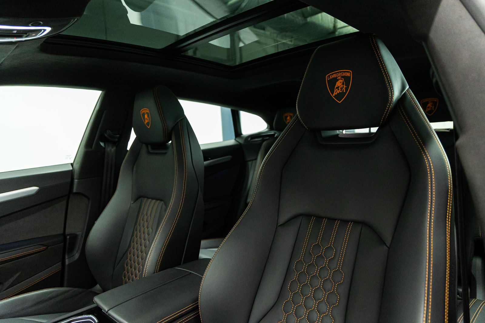 Used 2025 Lamborghini Urus S AWD/4WD image 20