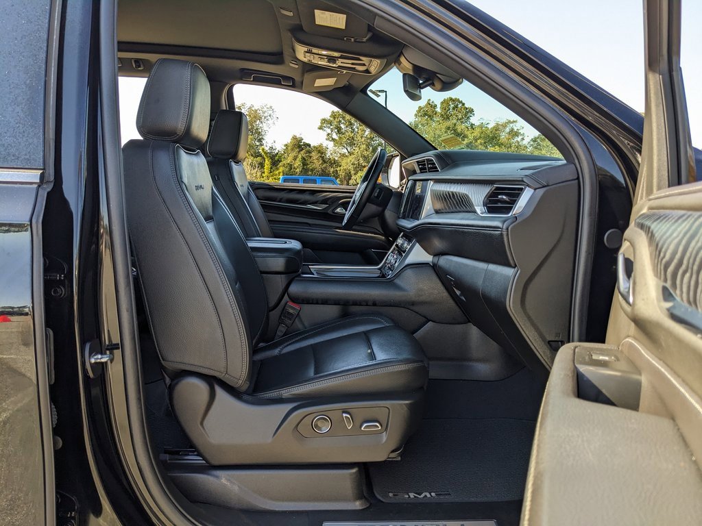 Used 2024 GMC Yukon XL Denali image 56