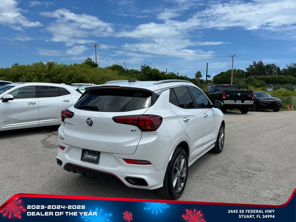Used 2023 Buick Encore GX Select w/ Sport Touring Package AWD/4WD image 5