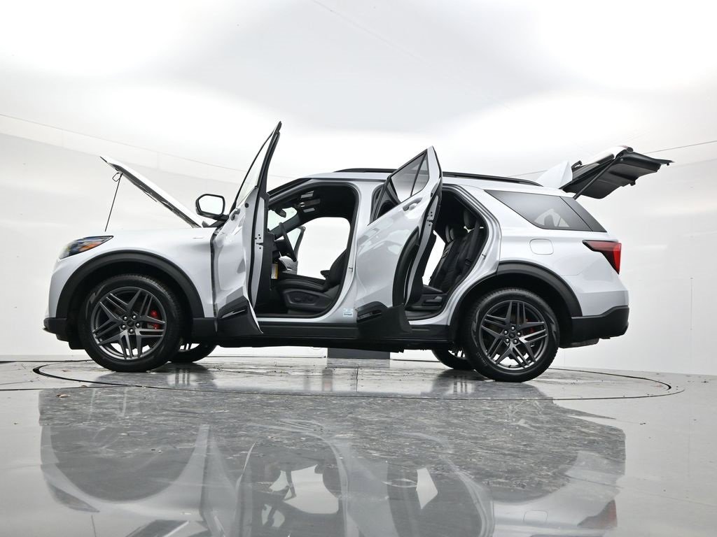 New 2026 Ford Explorer ST-Line w/ ST-Line Street Pack image 59