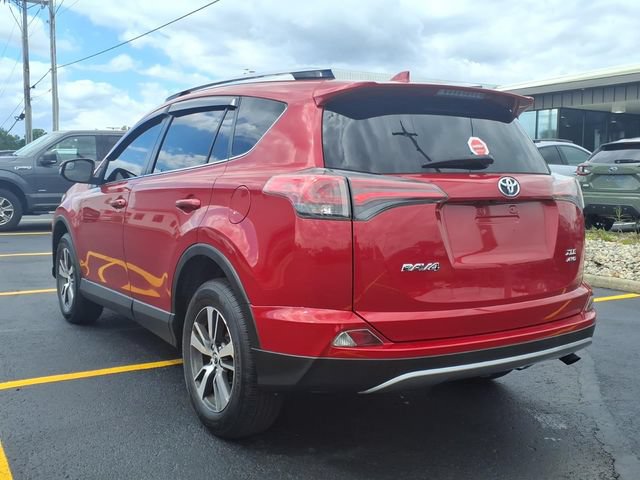 Used 2017 Toyota RAV4 XLE AWD/4WD image 22