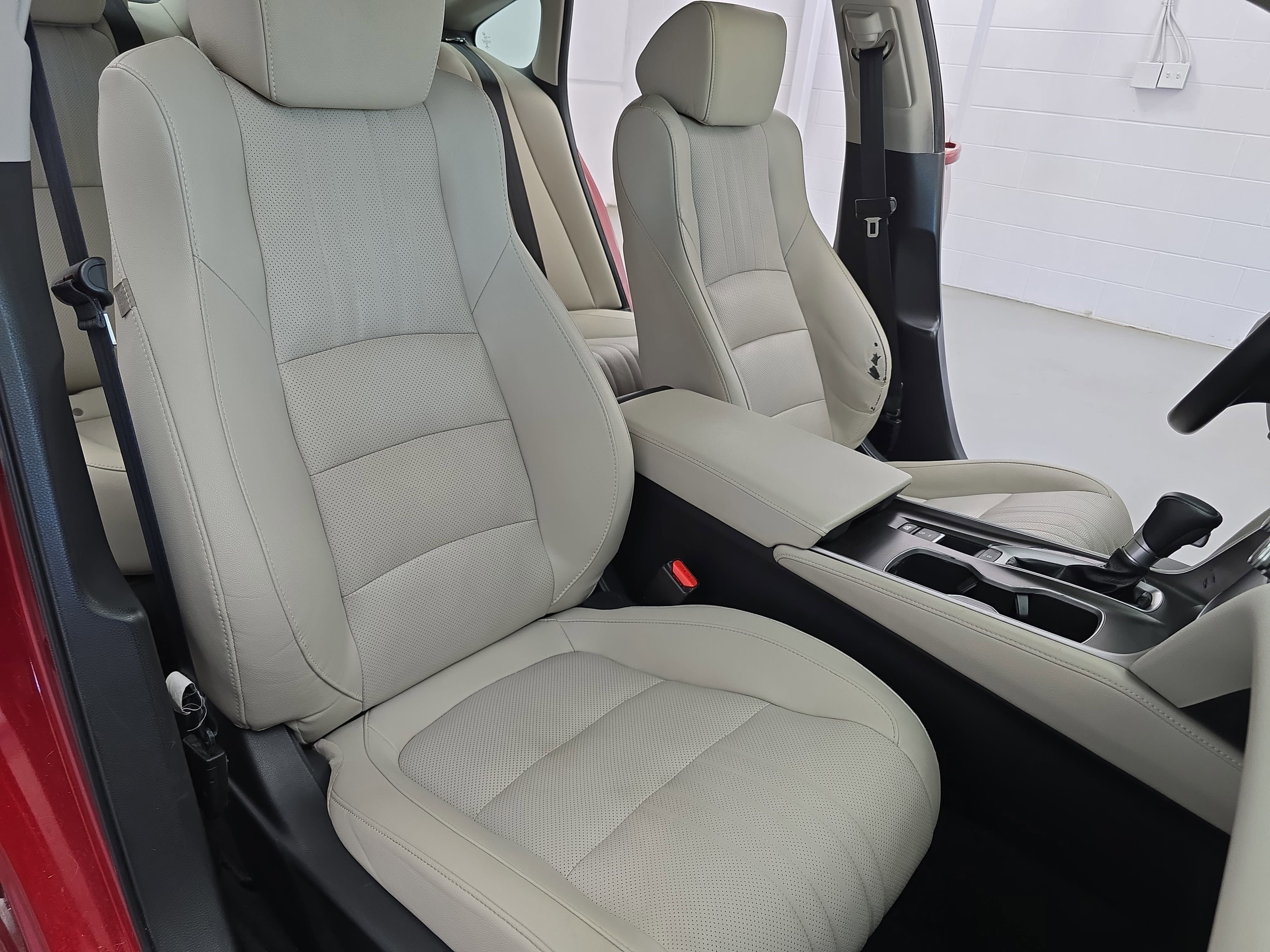 Used 2019 Honda Accord EX-L image 10