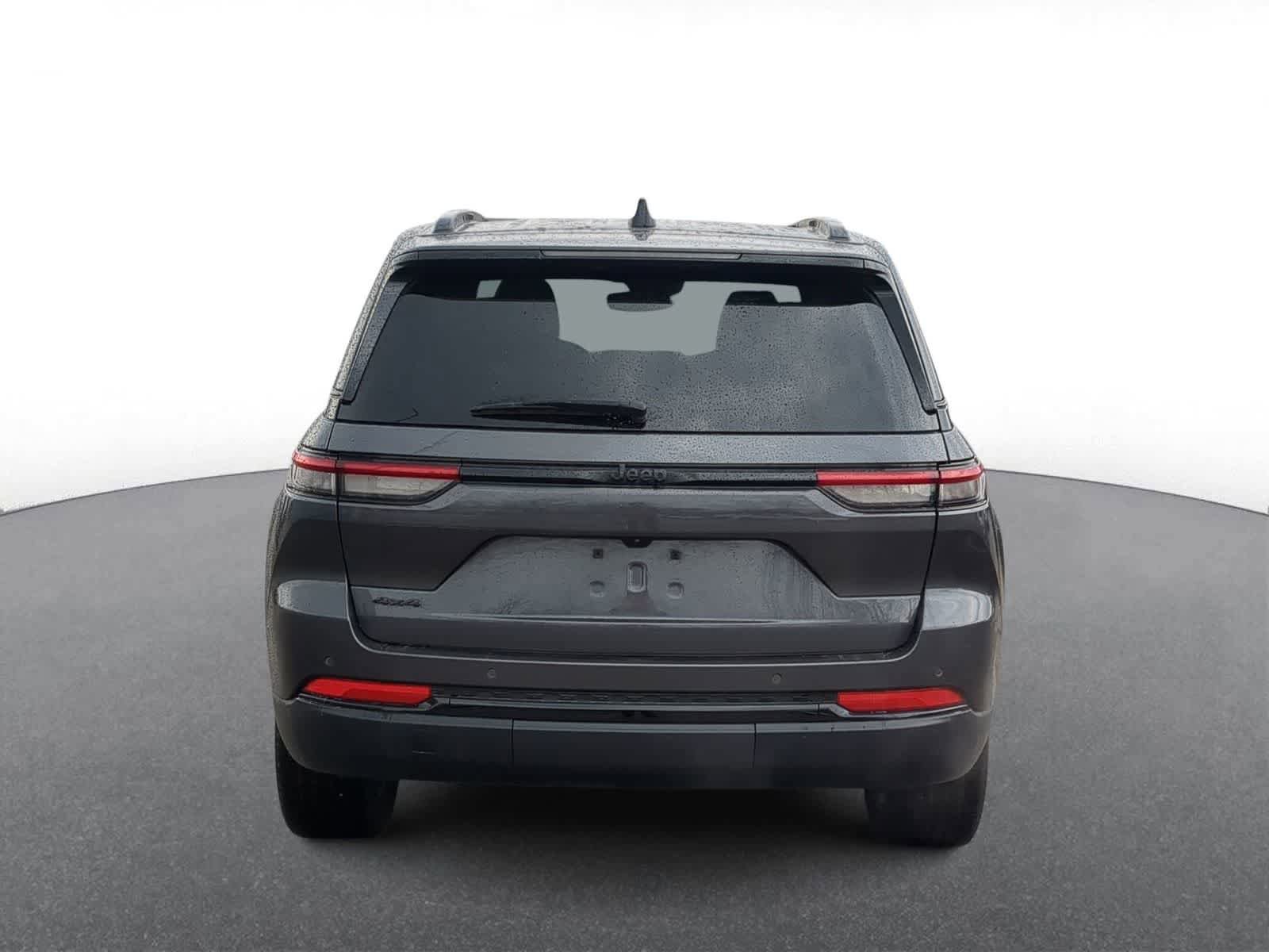 Used 2022 Jeep Grand Cherokee Altitude image 7