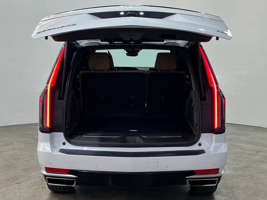 Used 2023 Cadillac Escalade ESV Premium Luxury w/ Performance Package AWD/4WD image 12