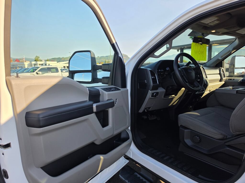 Used 2019 Ford F250 XLT AWD/4WD image 14