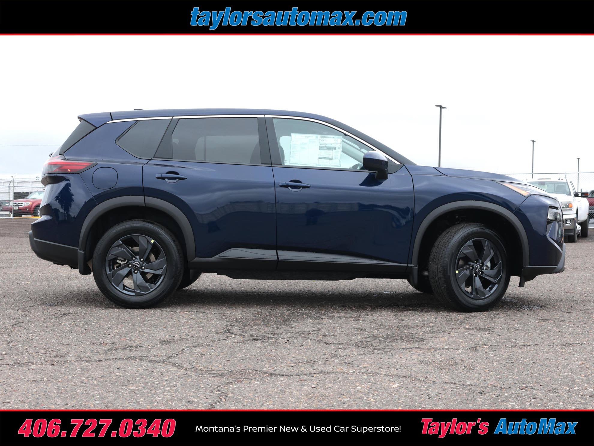 New 2026 Nissan Rogue SV FWD image 3