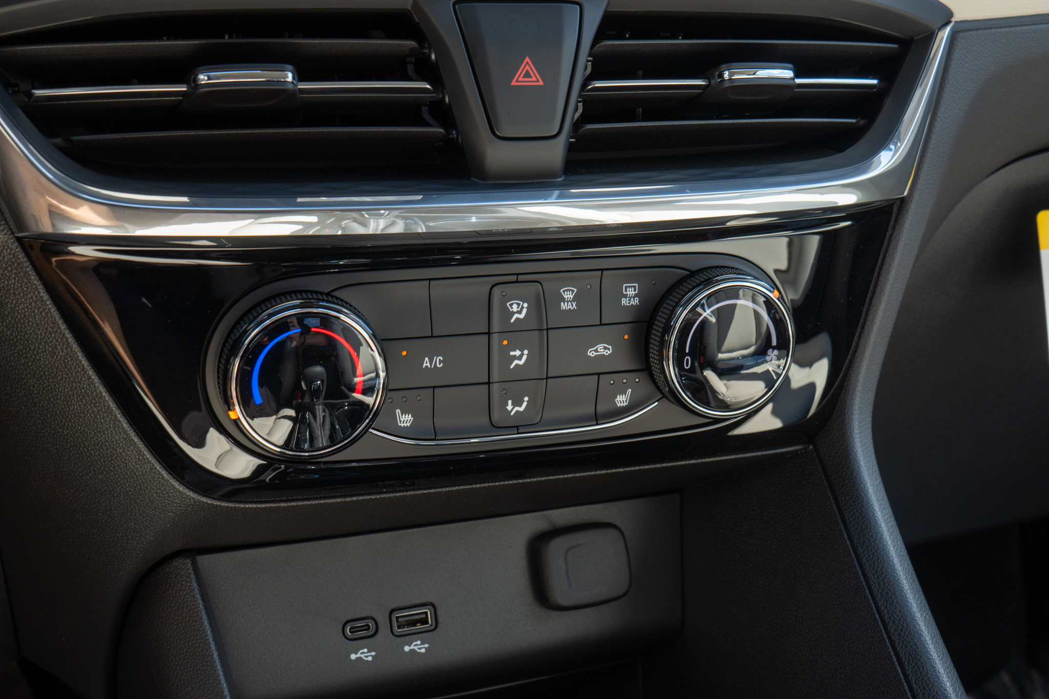 New 2026 Buick Encore GX Sport Touring w/ Comfort Package image 14