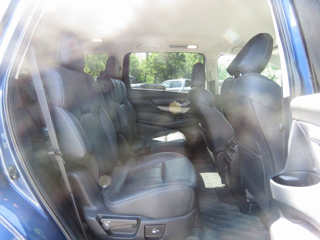 Used 2022 Subaru Ascent Limited image 17