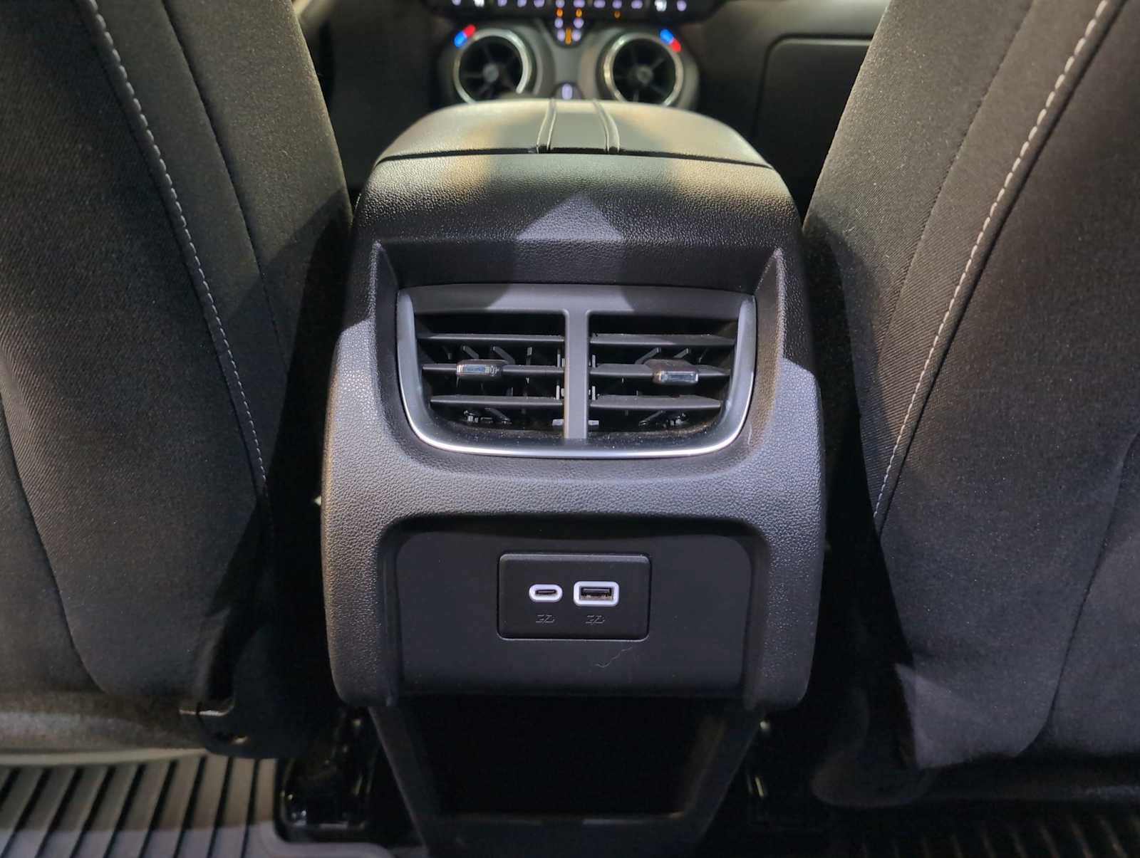 Used 2025 Chevrolet Blazer LT AWD/4WD image 21